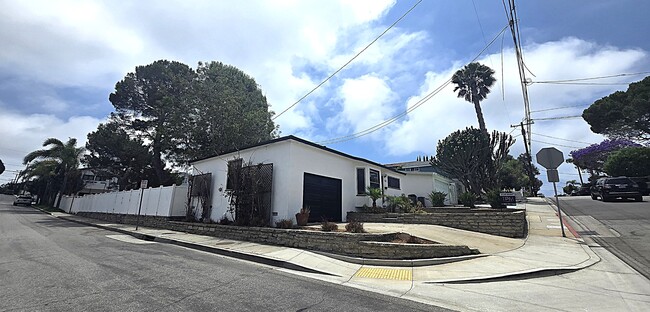 Photo - 1160 Eighth St House