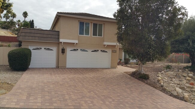 Photo - Beautiful Bonita Home, 4 Bedrooms, 2.5 Baths, 3 Car Garage, Pool!