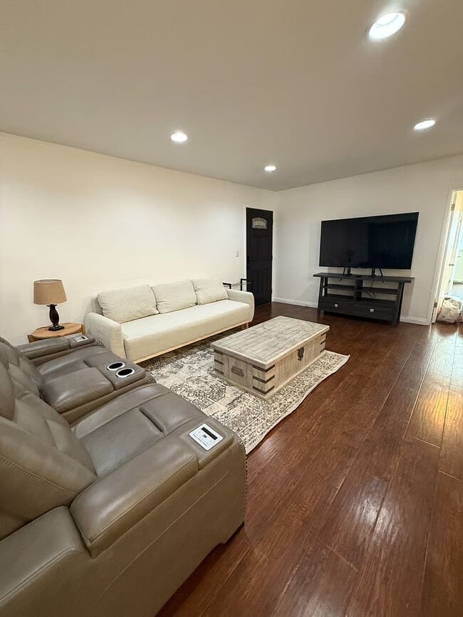 Photo - 2852 Sawtelle Blvd