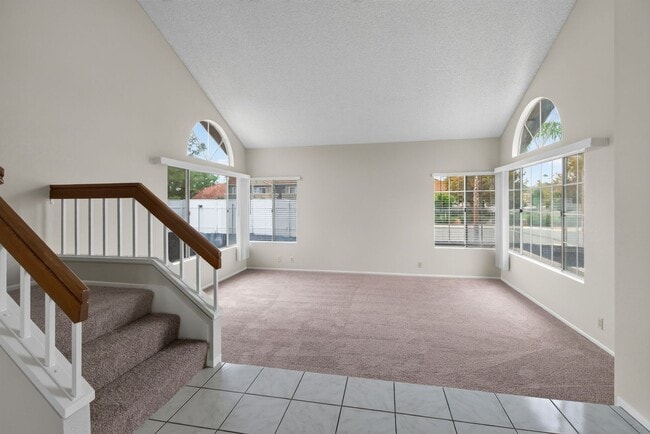 Photo - 7272 Foxcroft St