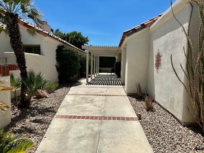 Photo - 43755 Cll Las Brisas W