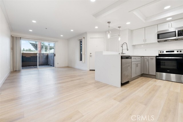 Building Photo - 2800 Keller Dr Unit 254