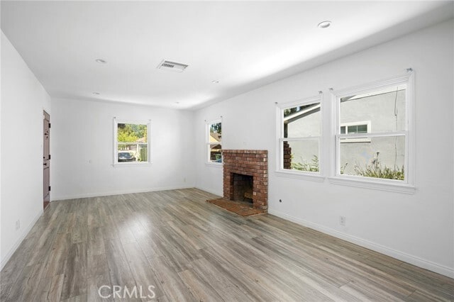 Photo - 6438 Densmore Ave
