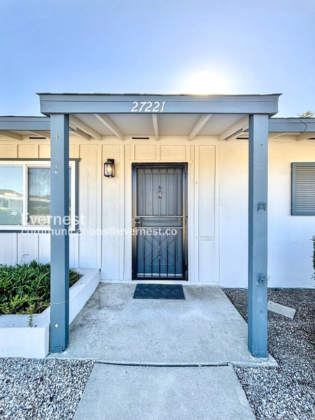 Building Photo - 27221 Sun City Blvd Rental