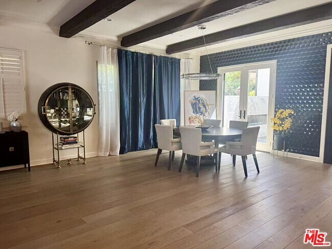 Photo - 105 Via Salamanca