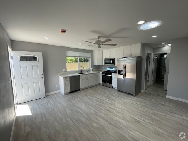 Building Photo - 2615 Elizondo Ave Unit GUEST HOUSE