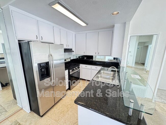 Building Photo - 505 Lands End Way Unit #171