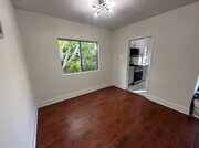 Photo - 1906 Pelham Ave Apartments
