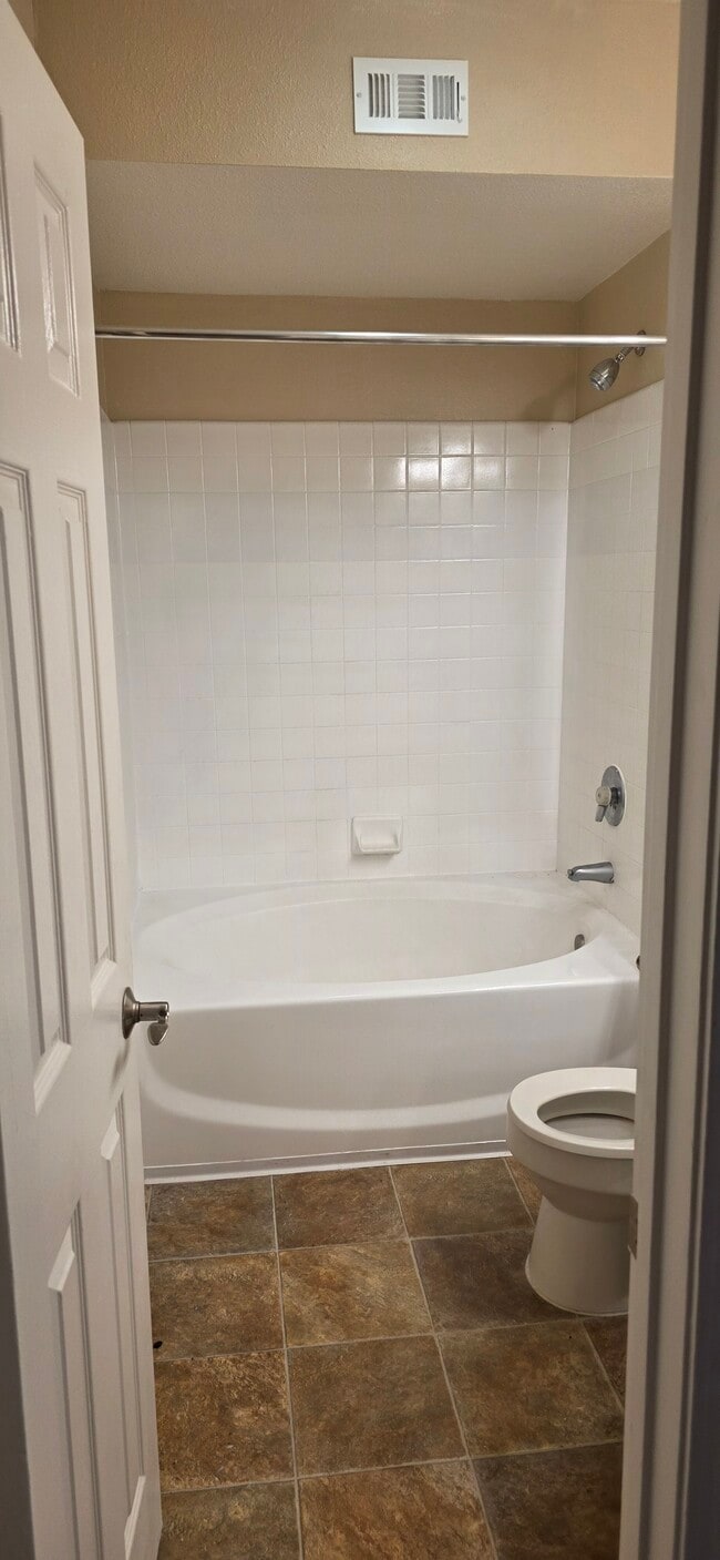 Photo - 2529 Northside Dr Unit Private Room for Rent