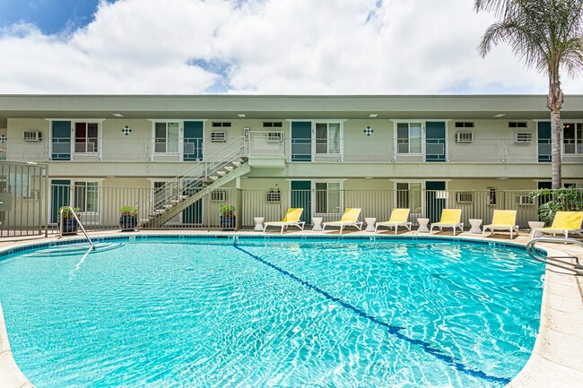 Photo - Aztec Pacific Apartments