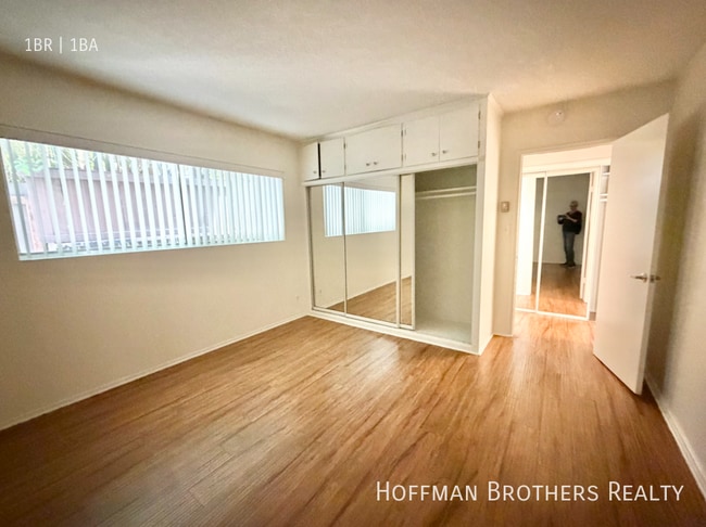 Photo - 919 N Alfred St Unit 105