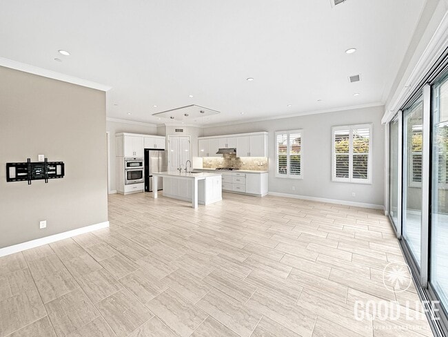 Photo - Stunning 3Bd/3.5Ba Home in Irvine w/Large Patio, Modern Design and 2 Master Suites!