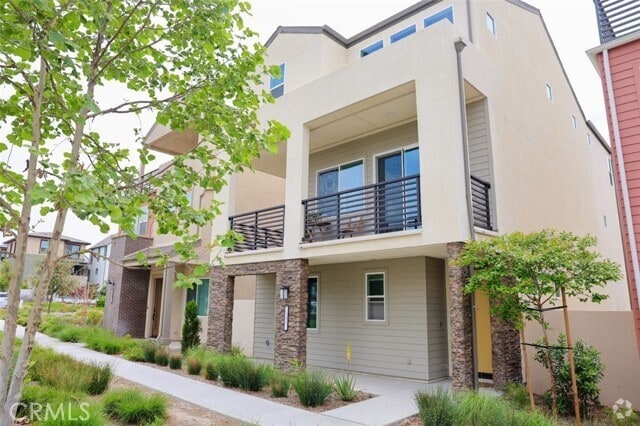 Building Photo - 245 Abacus Rental