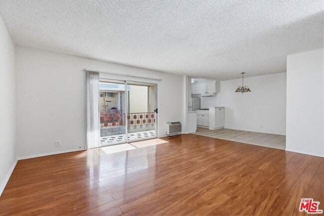 Photo - 515 N Alfred St Unit 206