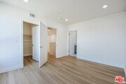 Photo - 10803 Kling St