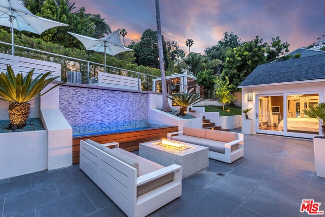 Photo - 1321 Londonderry Pl