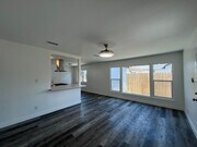 Photo - Cozy 2 bedrooms house + 1 bath.  Newly upg...