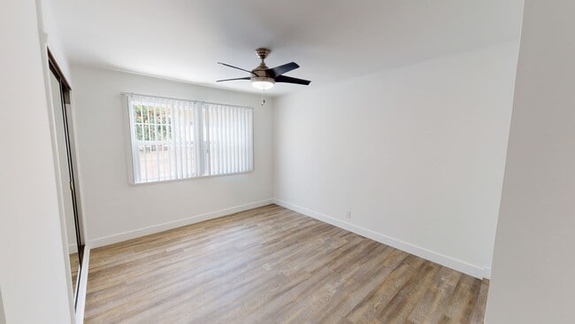 Photo - 11591 Riverside Dr Unit 11591 ½