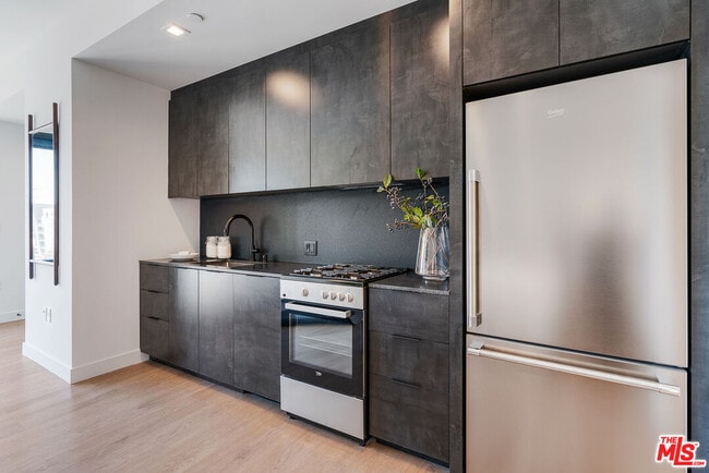 Photo - 10700 Tabor St Unit PH19