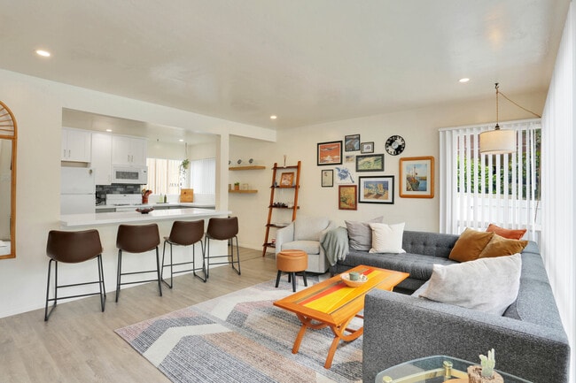 Building Photo - 1818 Diamond St Unit 1818