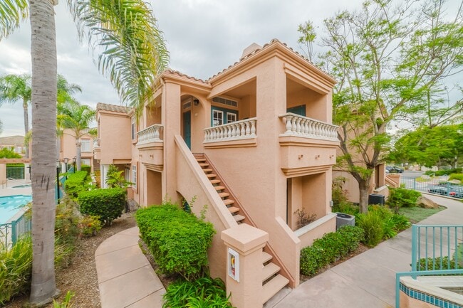 Building Photo - 3547 Cameo Dr