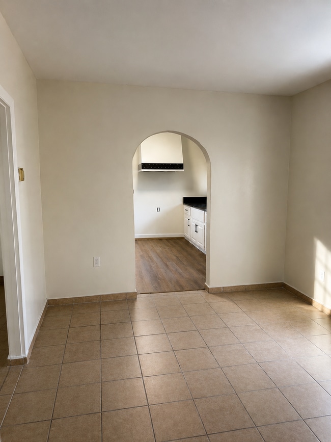 Photo - 1022 Geraghty Ave
