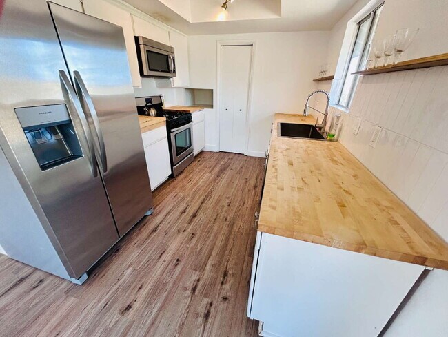 Photo - Beautiful 4 Bedroom House for rent in South Joshua Tree