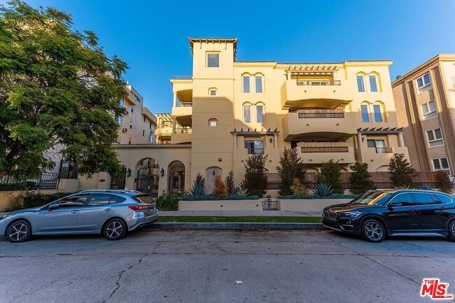 Photo - 1522 Amherst Ave Unit 101