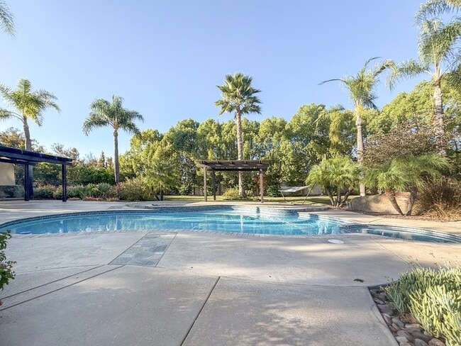 Photo - 14212 Sandhill Rd