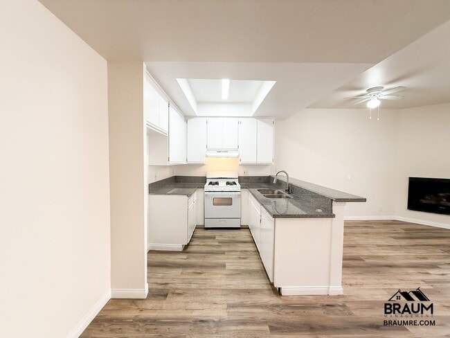 Photo - 11459 Collins St Unit 204