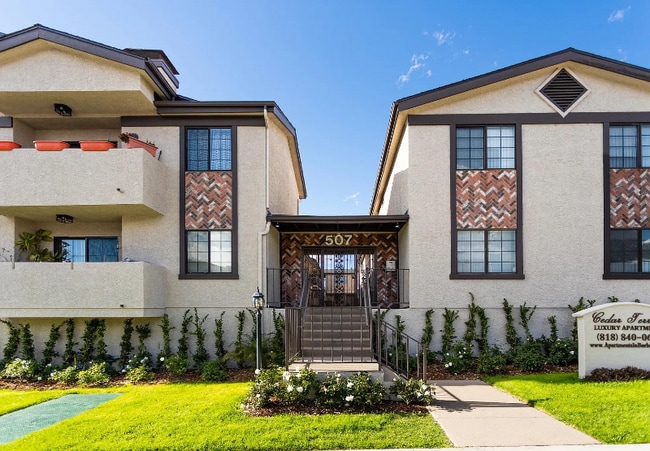 Photo - 507 E Cedar Ave Unit 109