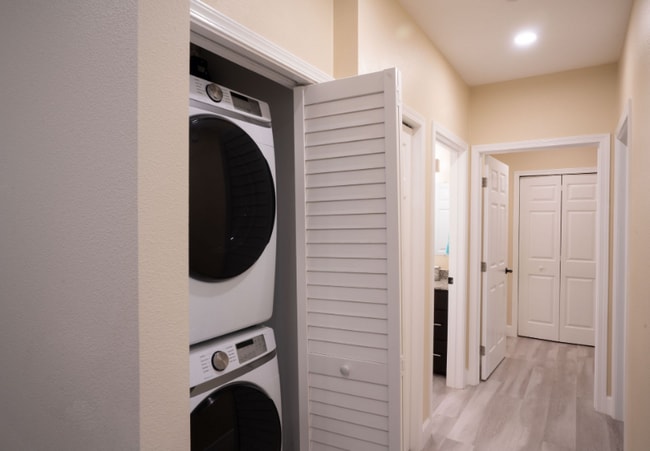 Photo - 2291 Dunlop St Unit 21