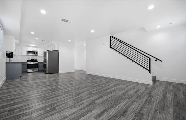 Photo - LANFRANCO(3743) Unit LANFRANCO(3743 1/2)