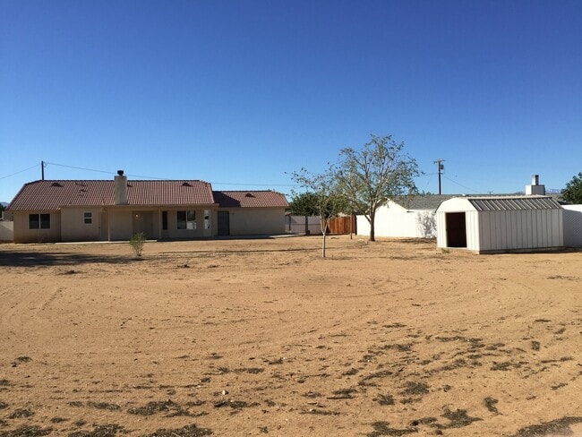Photo - SOLAR!!! 3 BEDROOM NEWER HOME SOUTH OF BEA...