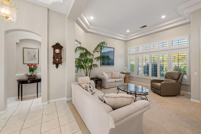 Photo - 37515 Heritage Way