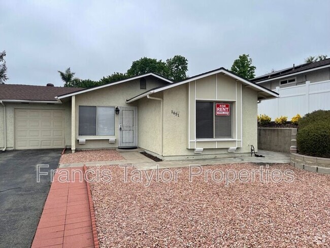 Building Photo - 1651 Peacock Blvd Rental