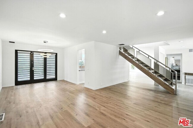 Photo - 5128 Llano Dr