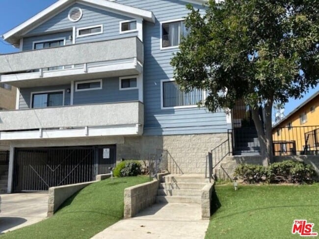 Building Photo - 5263 Corteen Pl Unit 3