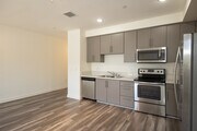 2BR, 1BA - 797SF - Archwood Court