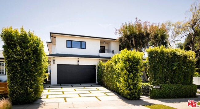 Photo - 11328 Charnock Rd House