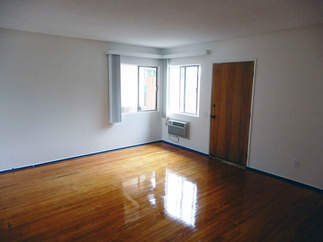 Photo - 5326 Lincoln Ave Unit HP 2