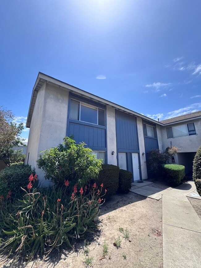 Photo - 2 Bedroom 1.5 Bath Attached unit available