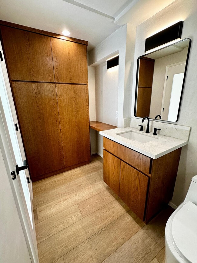 Photo - 4414 Saint Clair Ave Unit 4412