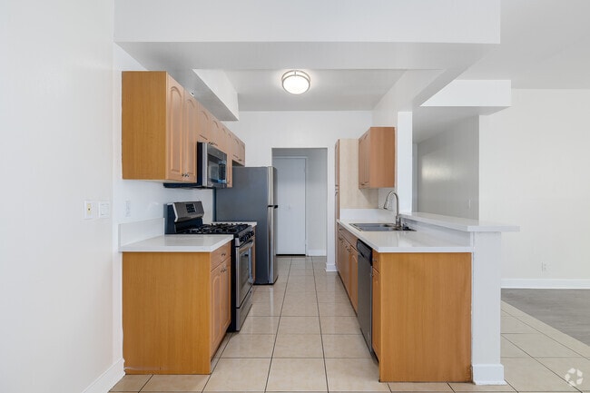 2BR, 2BA - 1,100SF - Kitchen - Citronia Luxe Towers Apartments