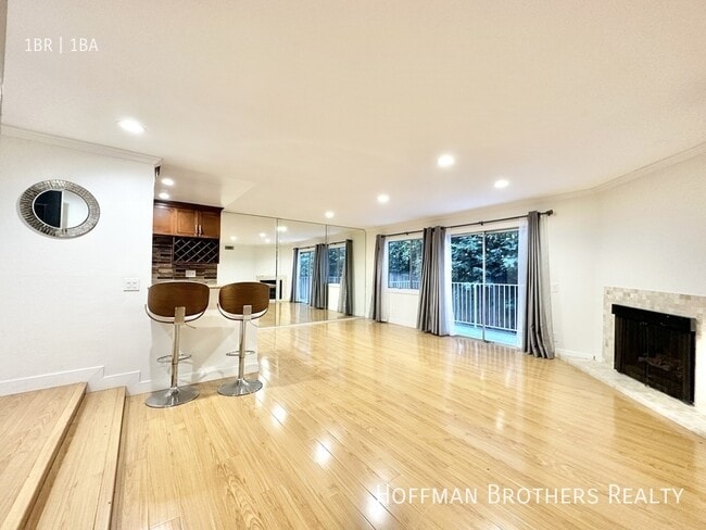 Building Photo - 1515 S Beverly Dr