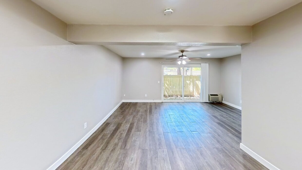 3D Tour - Country Squire Apartments