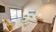 Photo - <<< spacious mast bedroom, pool, new kitch... House