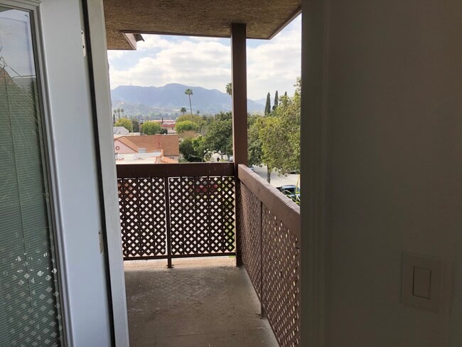 Photo - 1148 Raymond Ave