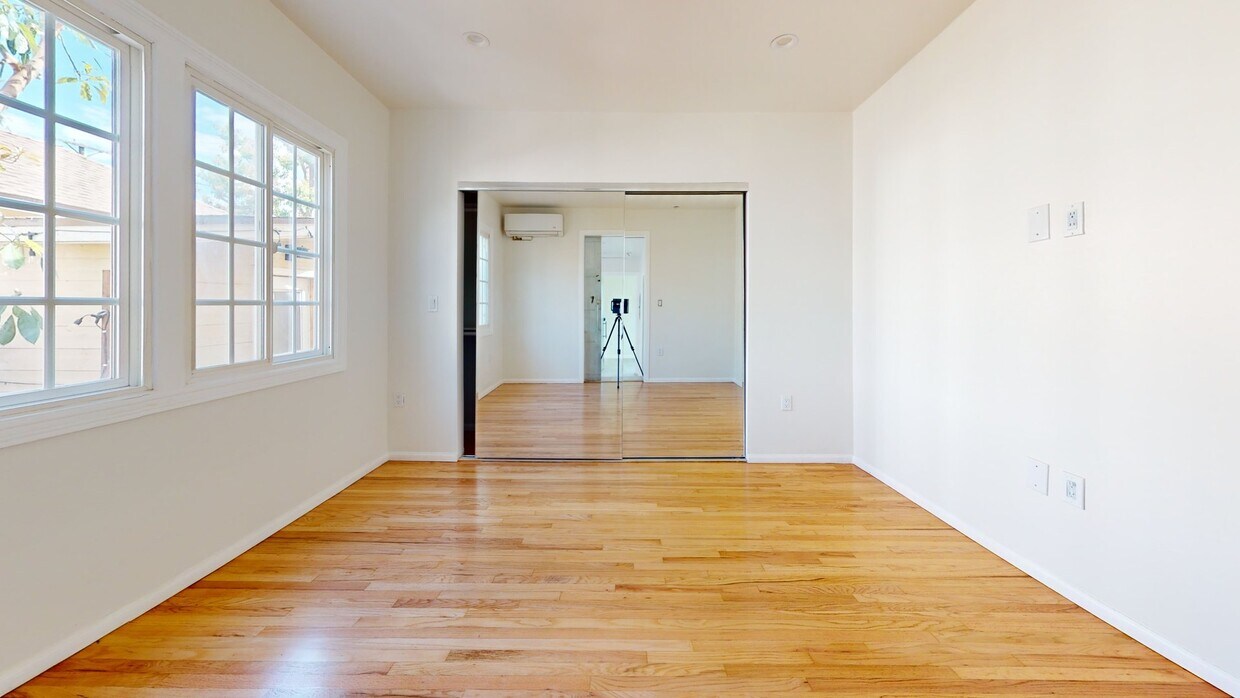 3D Tour - 19020 Sylvan St
