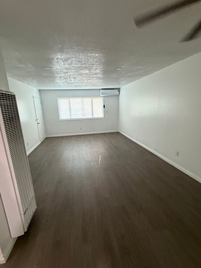 Building Photo - 8740 Lomita Dr Unit B
